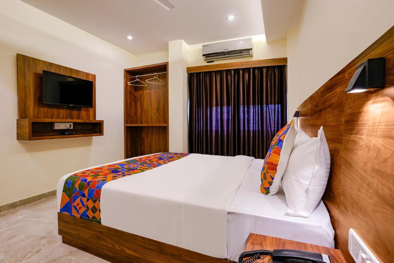 Fabhotel Antlers Bombay Esterno foto
