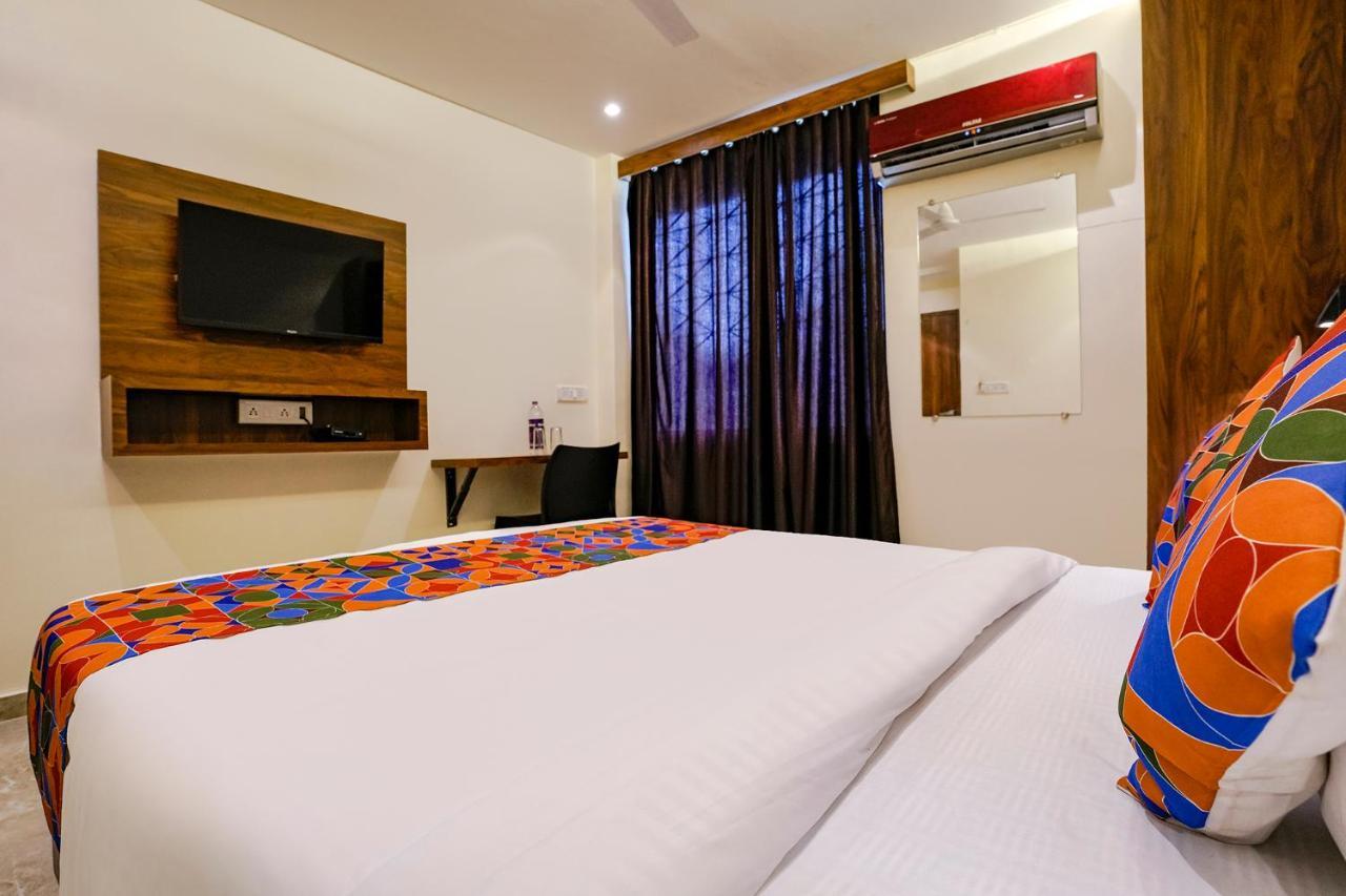 Fabhotel Antlers Bombay Esterno foto