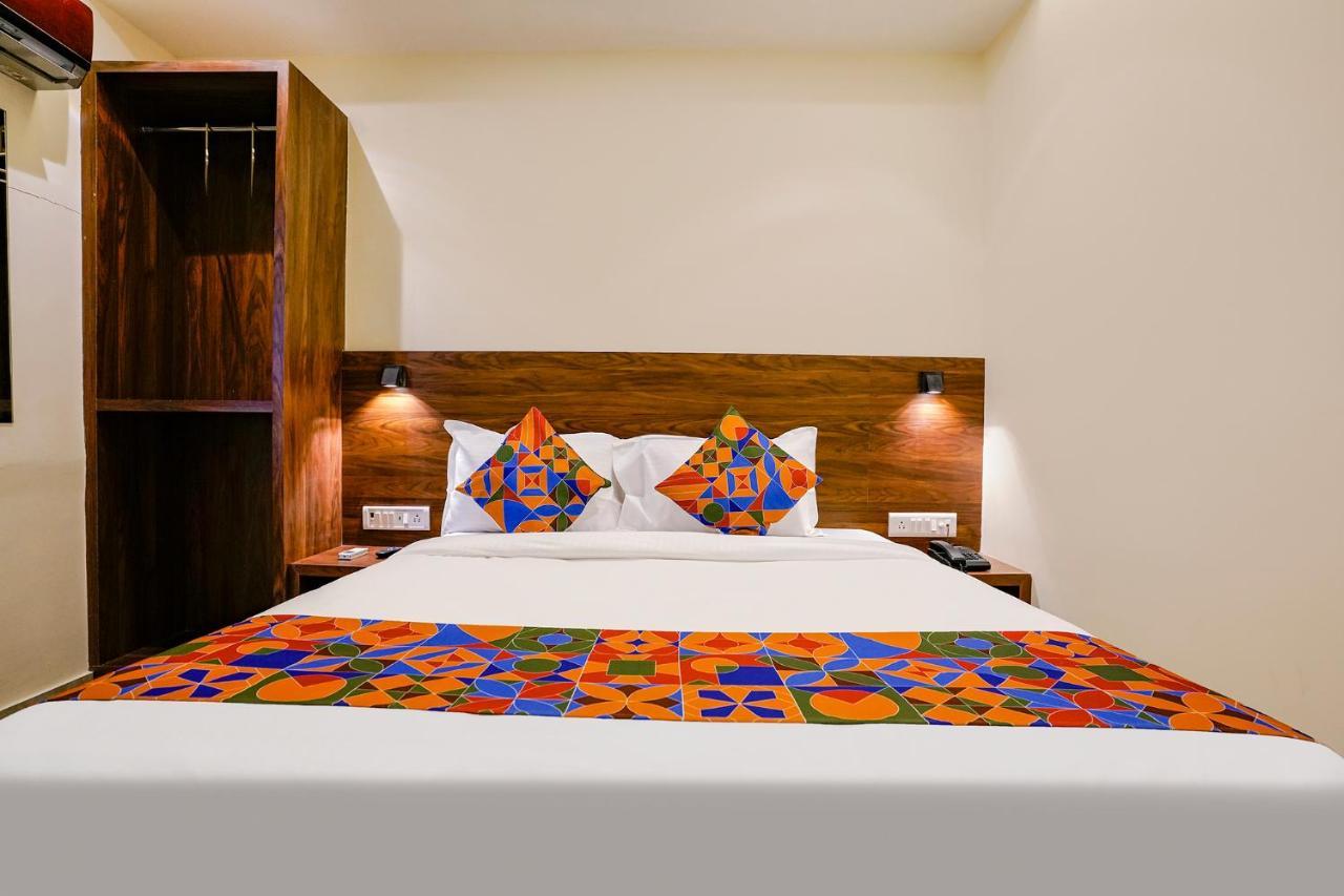 Fabhotel Antlers Bombay Esterno foto